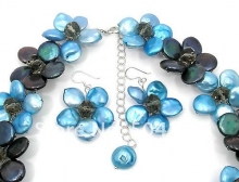 Набор из полудрагоценных камней (ожерелье, серьги)
Resource id #32