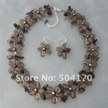 Набор из полудрагоценных камней (ожерелье, серьги)
Resource id #30