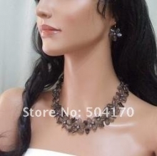 Набор из полудрагоценных камней (ожерелье, серьги)
Resource id #31